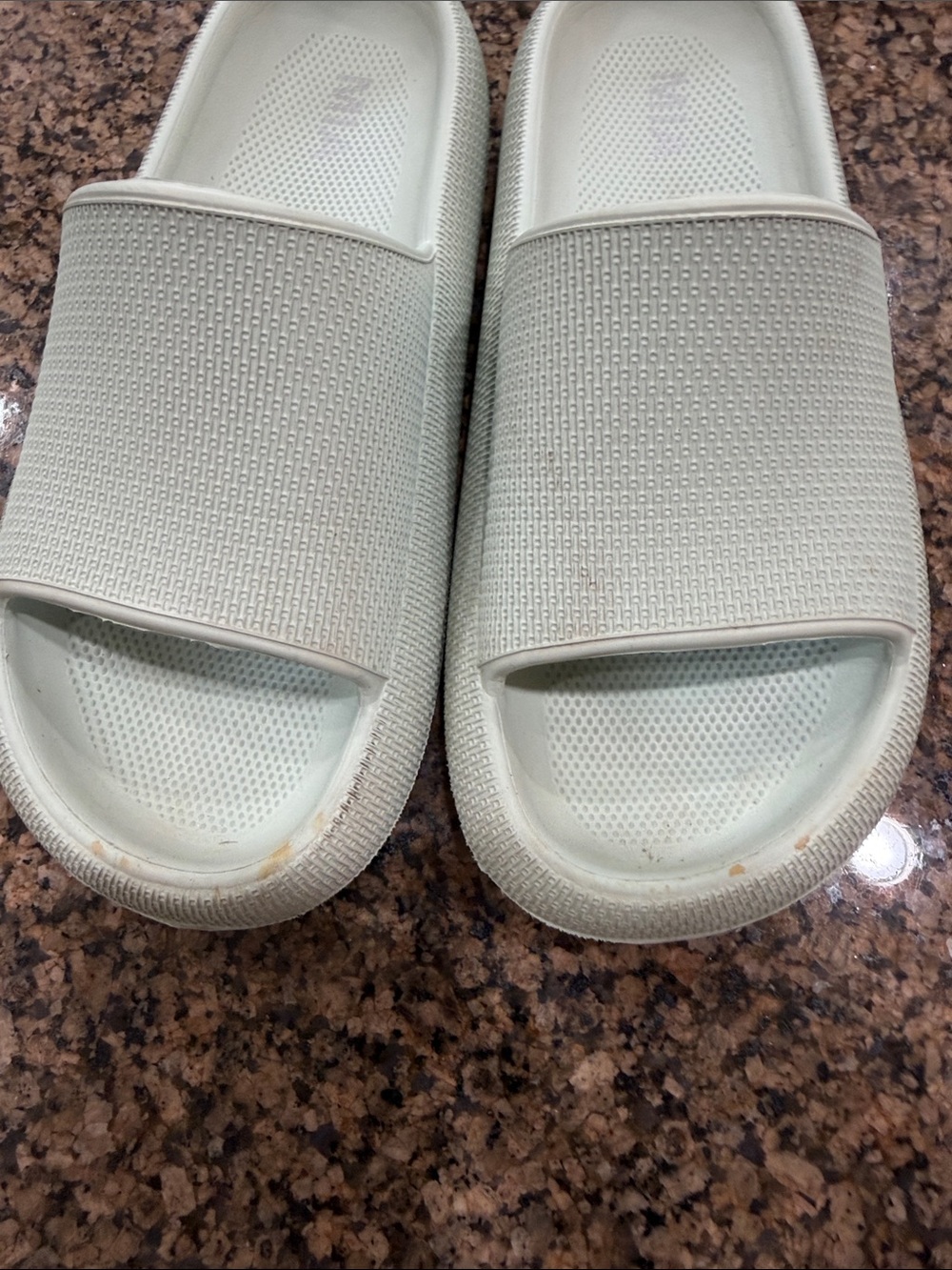 MIA Open-Toe Slides - Picture 3 of 6